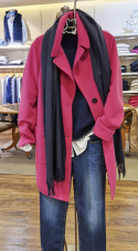 Jeans mit pink Damenoberteil