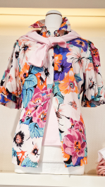 Damenbluse mit Blumenmuster