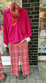 Farbenfrohe Frühjahrsmode bei Mode mit Stil in Ahaus