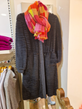 warmer Damenmantel in grau