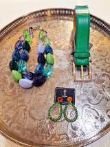 Modische Accessoires in grün und blau bei Ingrid Cramer