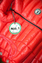 Weste von Como in der Trendfarbe Koralle