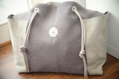 grau-beige Damentasche