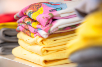 Frühjahrs Trendfarbe gelb bei Mode Cramer